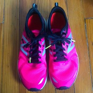 New Balance Fantom Fit Running Shoes